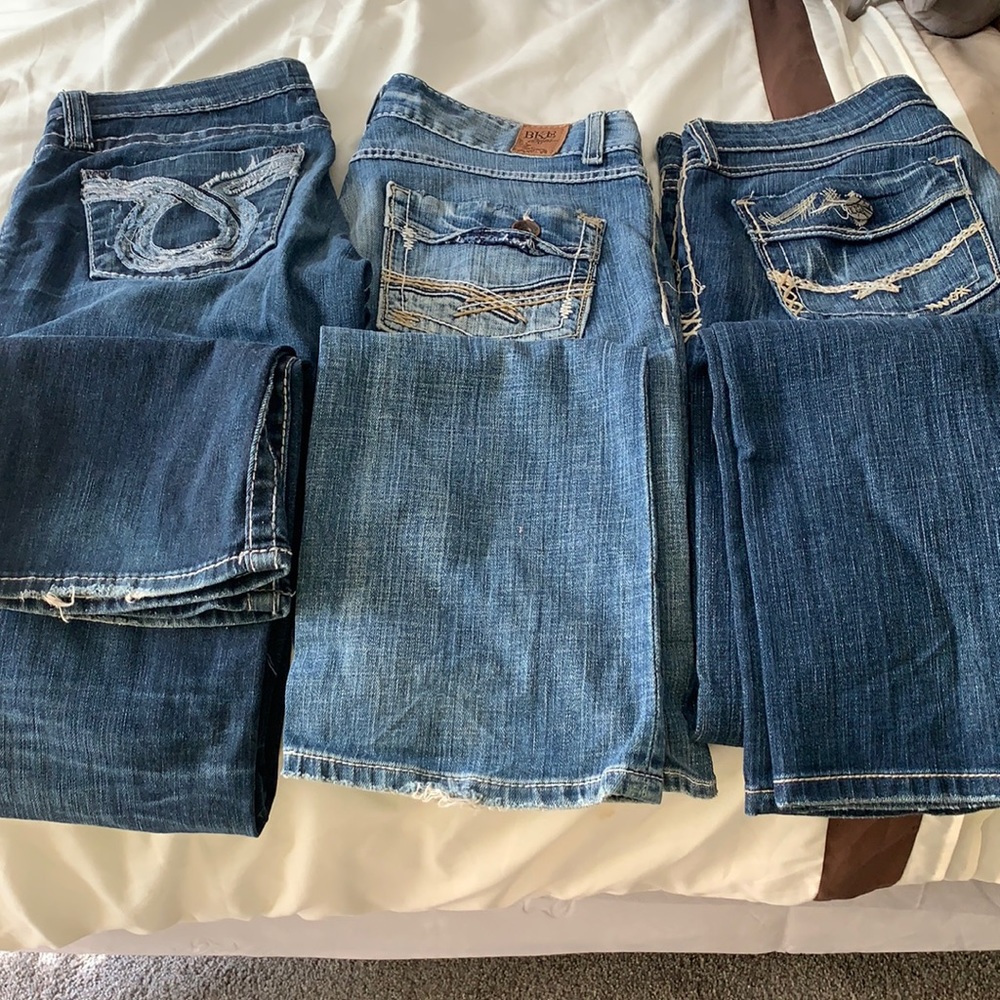 Buckle jeans